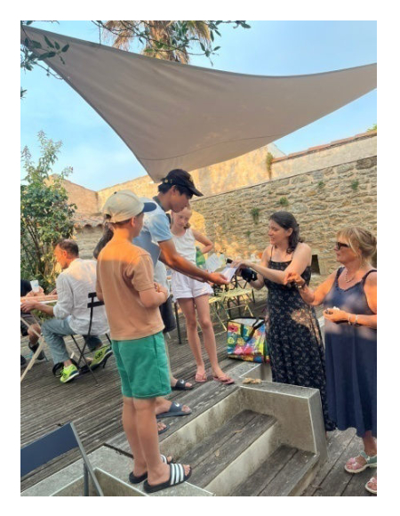 Remise des récompenses aux vainqueurs du tournoi d'awalé